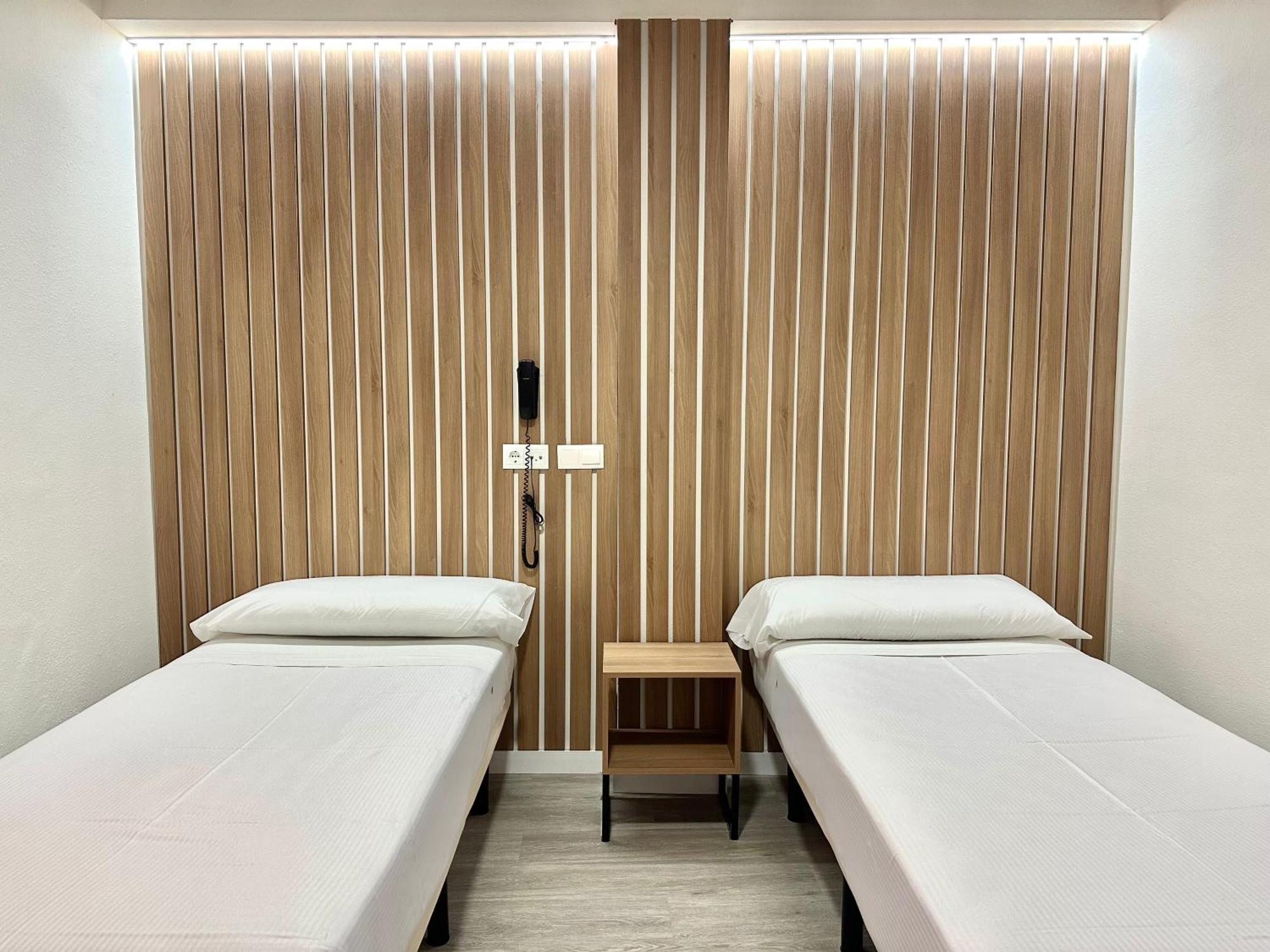 Hotel Victoria Centro Almuñécar Екстериор снимка